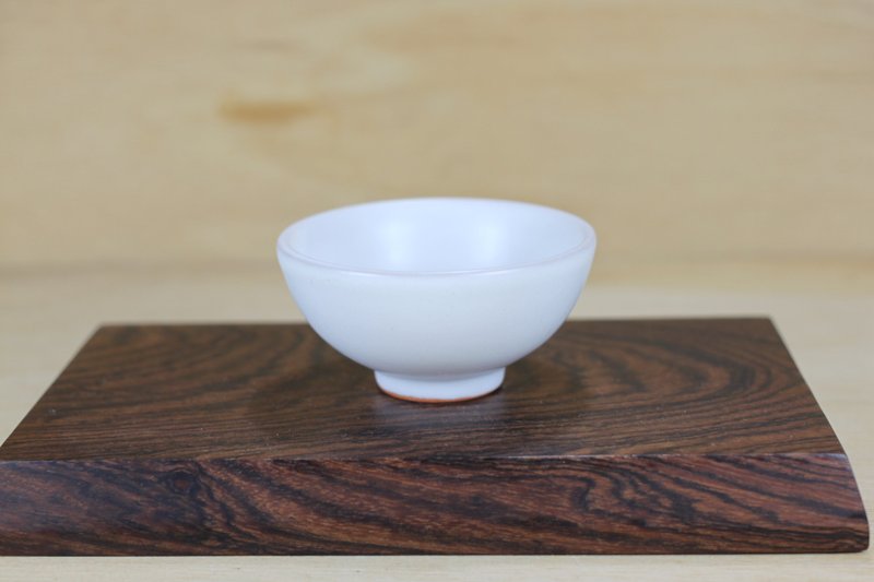 【送禮好物】60ml 乳白 無光釉 圓滿茶杯 鶯歌名家葉敏祥作品 - 茶壺/茶杯/茶具 - 瓷 
