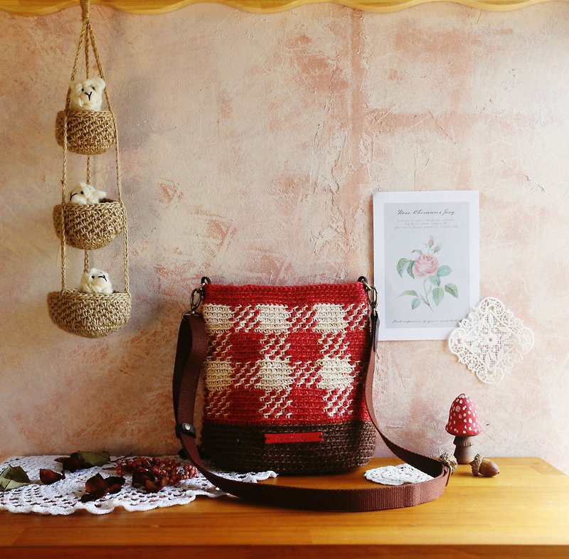 [Limited stock] Handmade handwoven/cross-body bag/ Linen bag/ Linen - Messenger Bags & Sling Bags - Cotton & Hemp Red