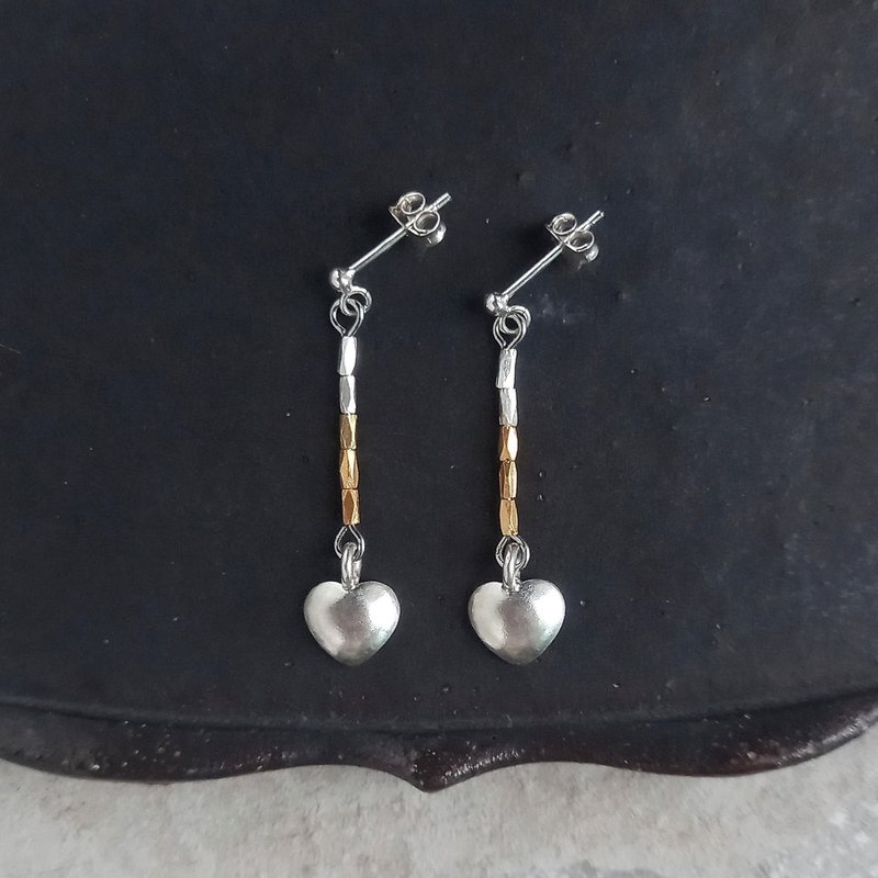 カレンシルバーのぷっくりハート耳飾り ロングS /ピアス or イヤリング - 耳環/耳夾/耳骨夾 - 銀 銀色