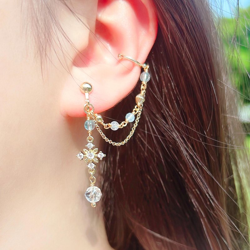 Small snowflake natural crystal 14K gold-filled asymmetric ear cuff earrings original niche design without pierced ears - ต่างหู - คริสตัล สีทอง