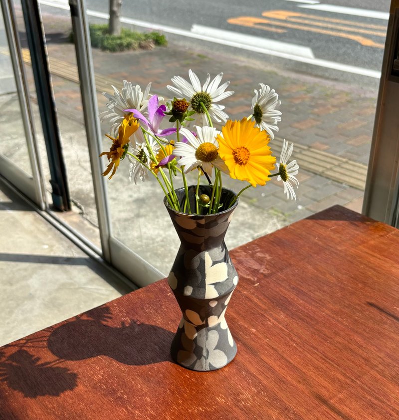 Takeo Vessel Project - 日本黑土系列幾何花器1 - 花瓶/花器 - 陶 