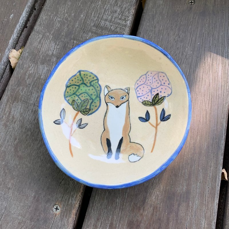A Lu fox and its lucky tree pottery bowl/jewelry/hand-painted only this one