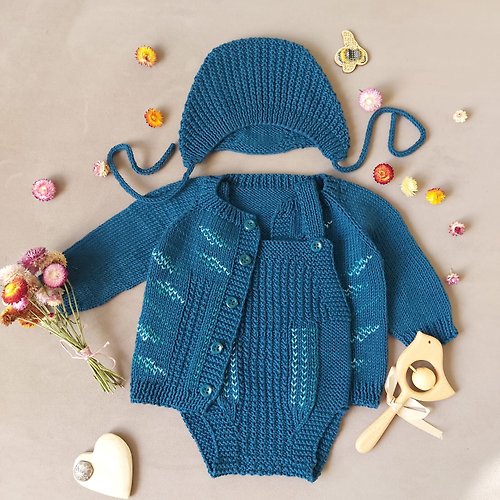 Usfura Design New Baby Boy Gift Baby Shower Gift Hand Knit Baby Set of Cute Baby Clothes