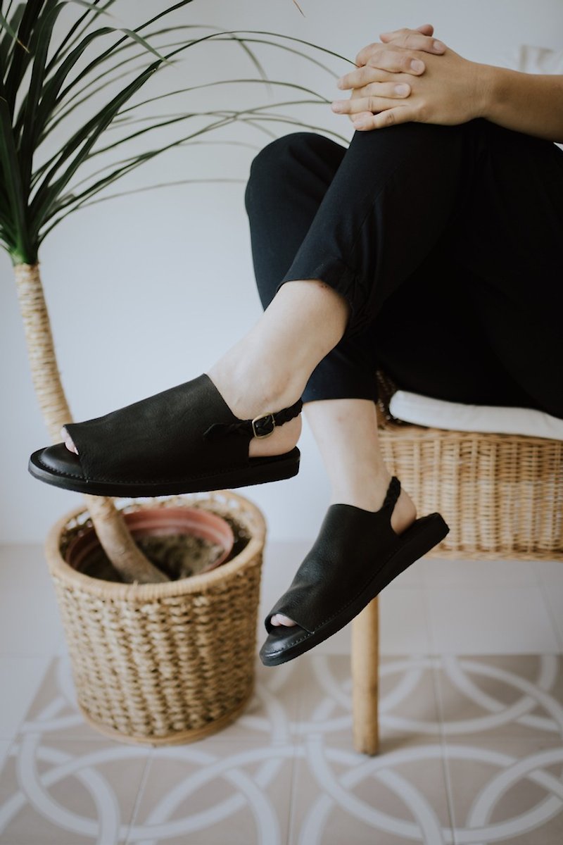YWC Summer Leather Sandals Twist Style_Black - Sandals - Genuine Leather Black