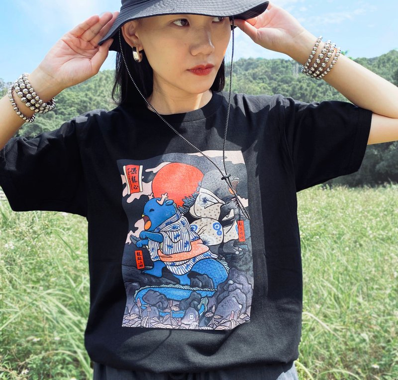 【小龍包 一 憑龍心】厚磅短袖T-shirt - 女 T 恤 - 棉．麻 黑色