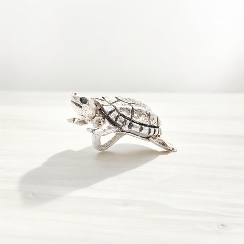 Turtle pendant necklace - Necklaces - Silver Silver