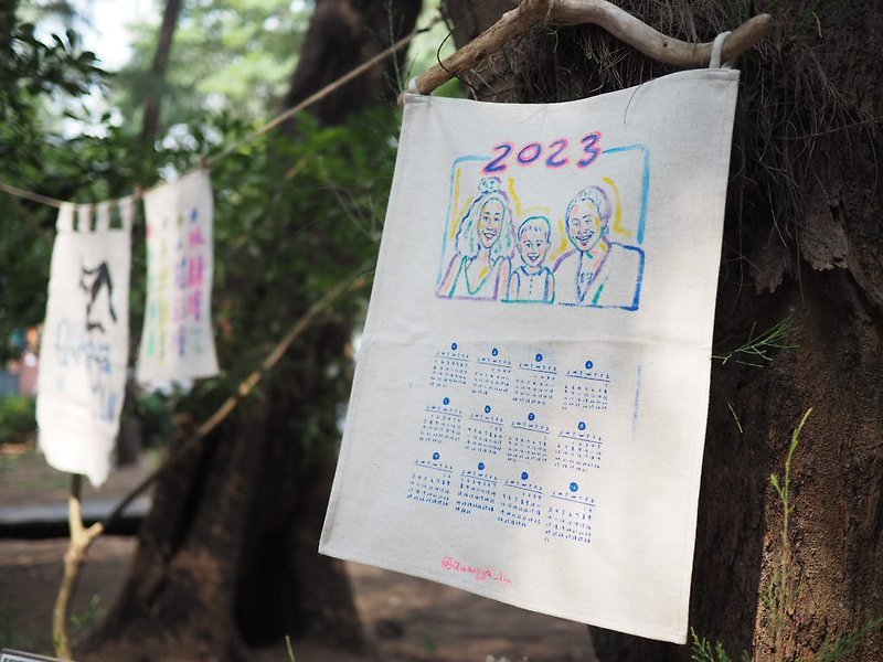 2023似顏繪年曆掛布 - 掛牆畫/海報 - 棉．麻 多色