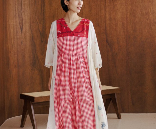 Injiri インド　赤と白のチェック柄ロングワンピース　新品 赤と白のチェック柄ロングワンピース Injiri インド 赤と白のチェック柄