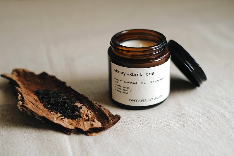 Ebony&dark tea natural soy scented candle - Candles & Candle Holders - Essential Oils Khaki