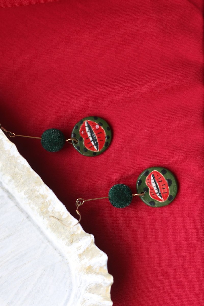 ดินเผา ต่างหู สีเขียว - [Christmas] eyes red and green graffiti Funny ceramic ear clip earrings pure Silver