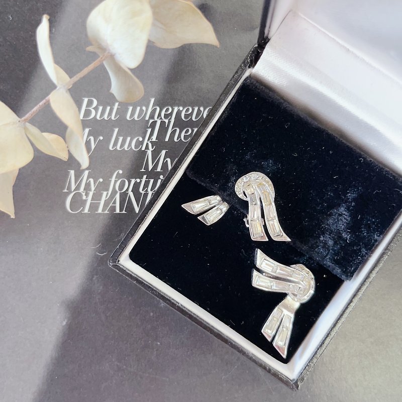 [Marcel Boucher Silver Wing Misplaced Clip-On] Vintage American Antique Jewelry Old Pieces - ต่างหู - โลหะ 