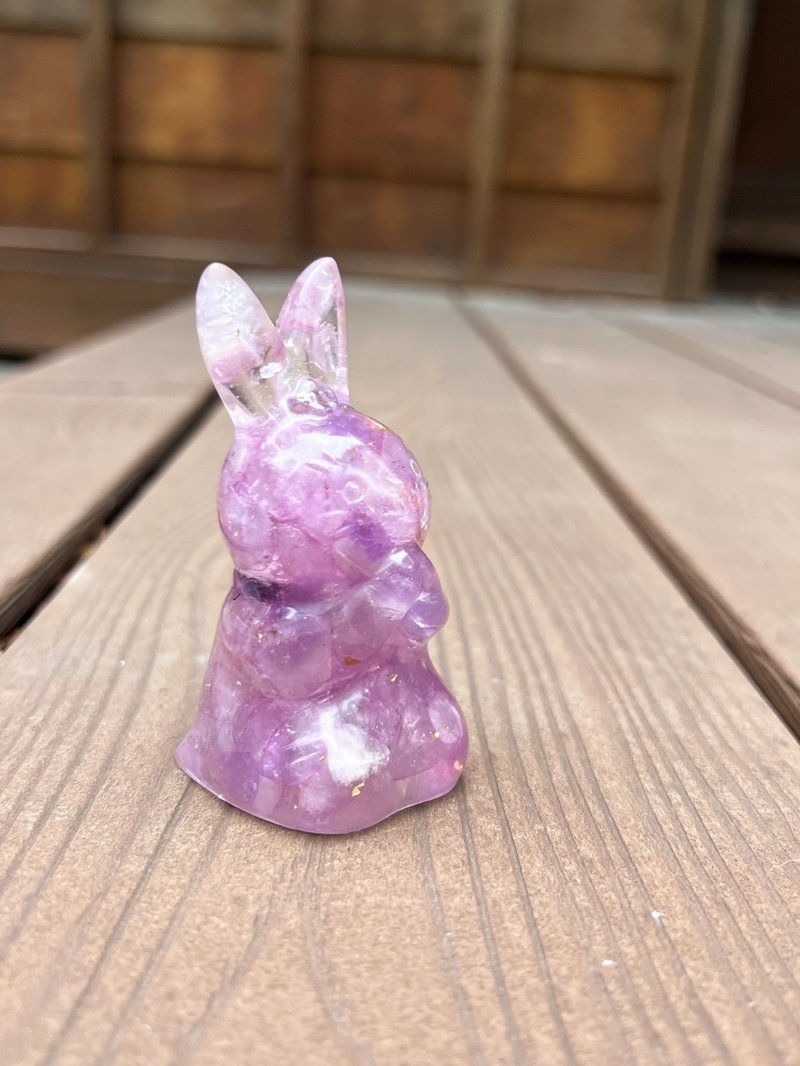 Crystal Ornaments [Le Rabbit Amethyst] Brings luck to nobles, brings wealth, wisdom, and increases popularity - ของวางตกแต่ง - คริสตัล 