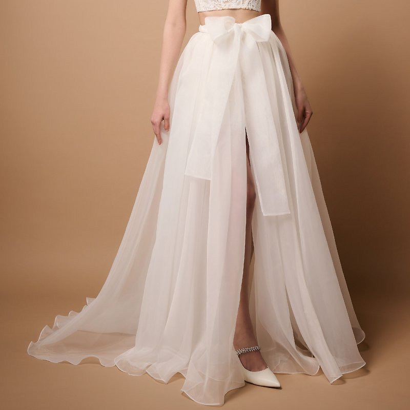 Flora 漂浮感外罩式活動裙 - 禮服/小禮服 - 其他材質 白色