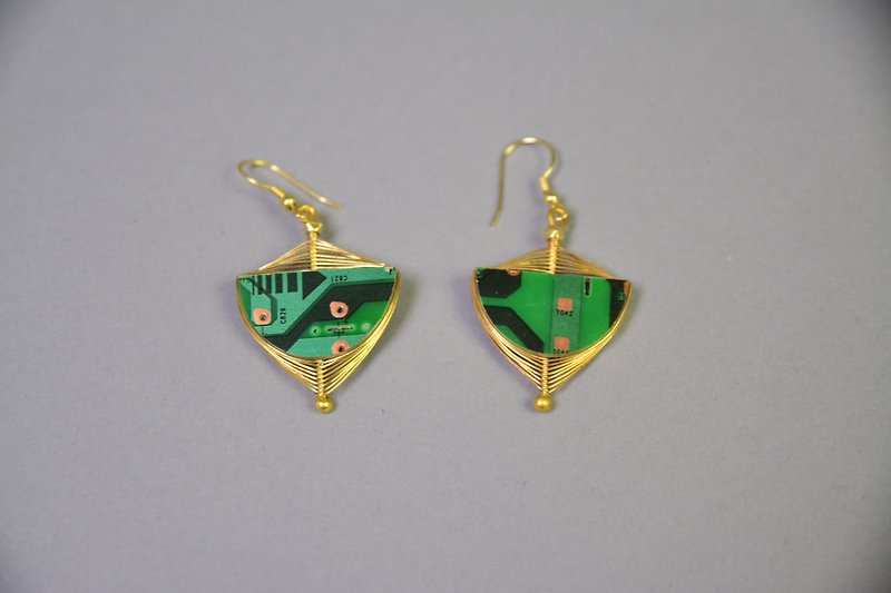 Jade chestnut earrings _ fair trade - Earrings & Clip-ons - Other Materials Green