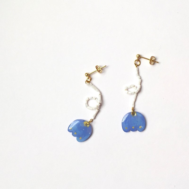 พลาสติก ต่างหู - Hanging small flower clip/pin earrings