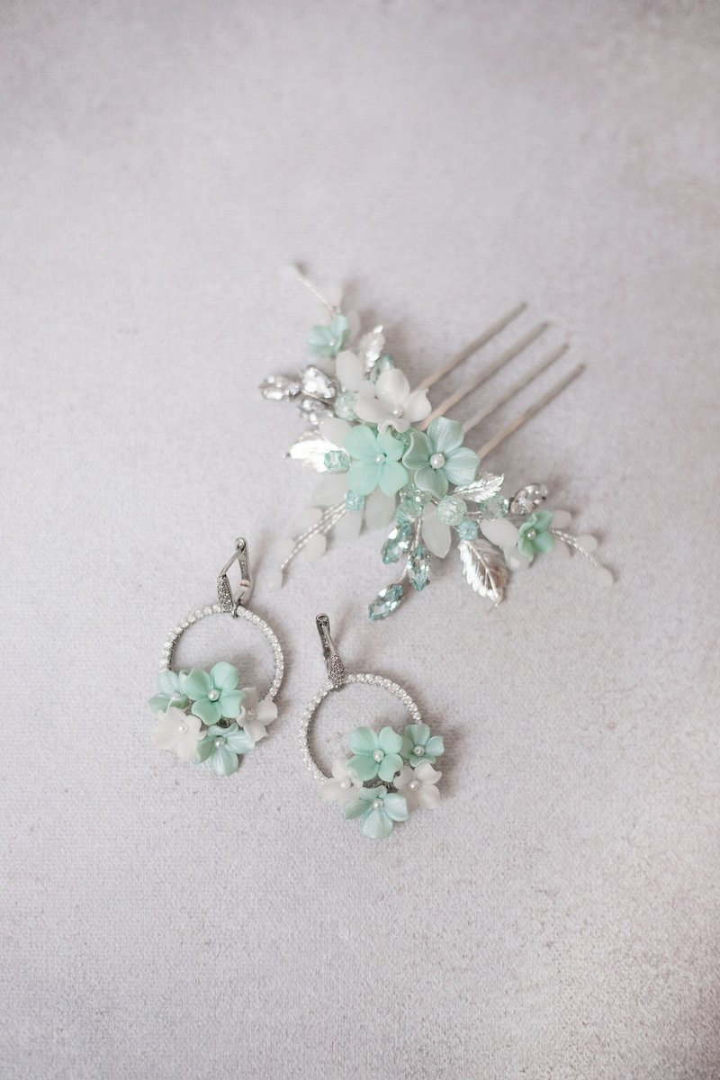White mint flower jewelry set, Wedding hair comb, Bridal earrings, 薄荷色婚禮首飾、髮夾和耳環 - 耳環/耳夾/耳骨夾 - 黏土 綠色