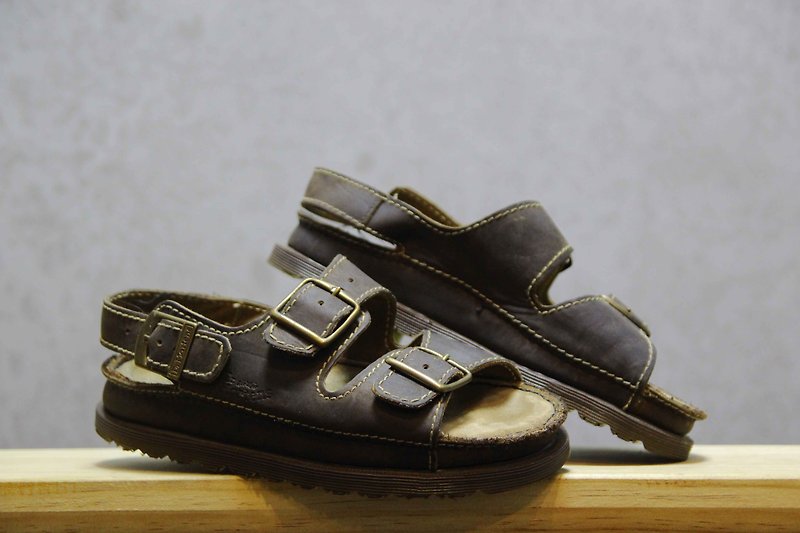 Tsubasa.Y ancient house dark brown 001 Martin sandals, Dr.Martens England - รองเท้าลำลองผู้หญิง - หนังแท้ 