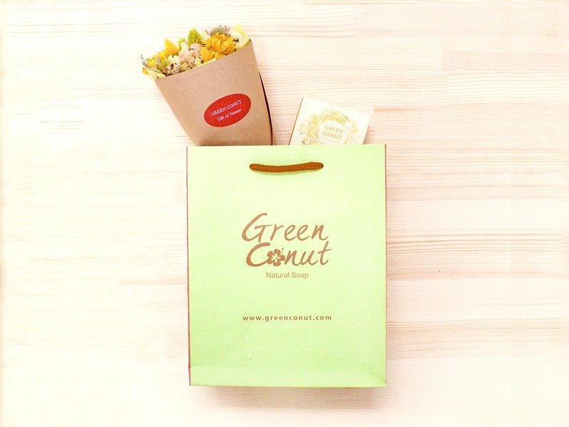 Green Dream Gift Set - Dry Bouquet / 120g Soap / Big Bag - ตกแต่งต้นไม้ - พืช/ดอกไม้ สึชมพู