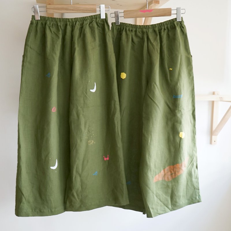 Custom size KISSKISS / mountain, moon, puppy YINKE hand-printed army green pocket wide pants