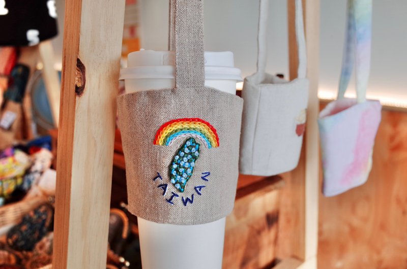 【請先聊聊再下單】x刺繡飲料咖啡提袋x - 飲料提袋/杯套/杯袋 - 棉．麻 