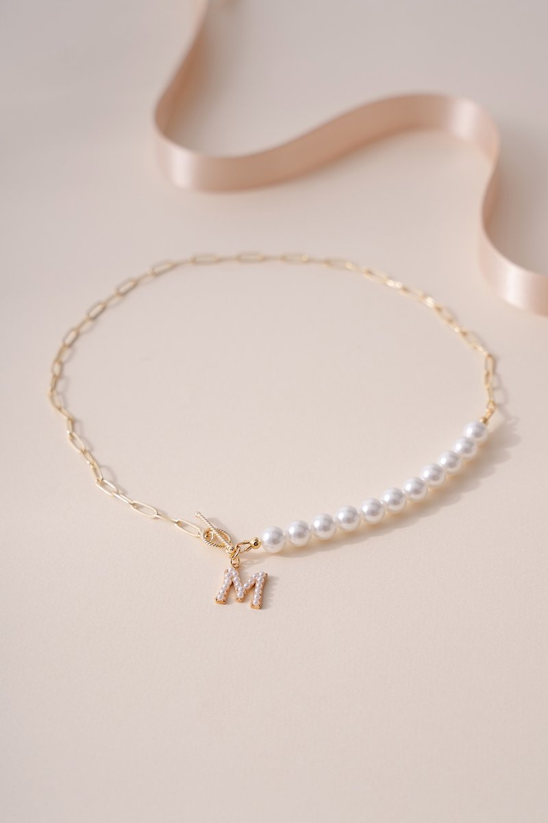 สแตนเลส สร้อยคอ สีทอง - Cozy Friend_Custom Alphabet Pearl Pendant Necklace