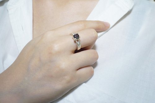 One Dimple 單窩 : 純銀 k金珠寶設計與訂製 尖晶石戒指 925銀 天然寶石*已售-喜歡此款設計請找設計師