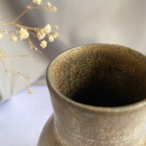 手作りの土釉薬掛け陶器花瓶 手作りの土釉薬掛け陶器花瓶