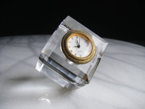 老時光 OLD-TIME 【老時光 OLD-TIME】早期二手迷你厚重水晶玻璃桌鐘