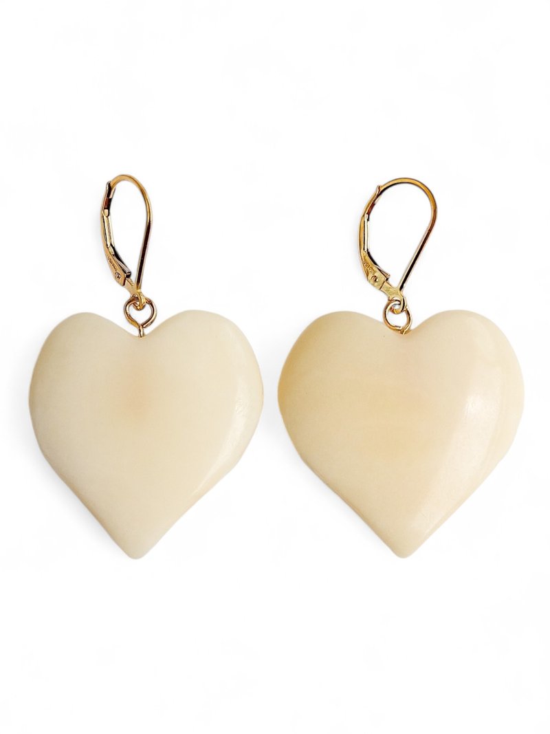 14kgf Ivory Tagua Big Heart earrings - Earrings & Clip-ons - Wood White