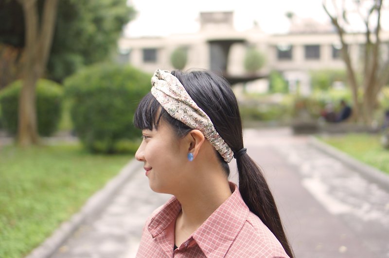 Retro Floral / Handmade Elastic Hairband - Hair Accessories - Cotton & Hemp Khaki