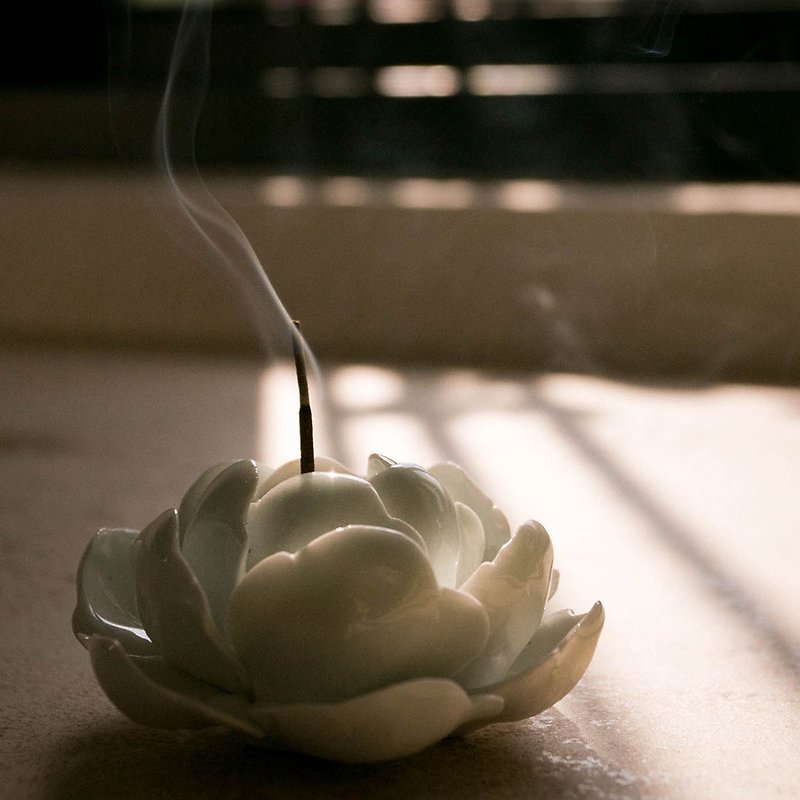 Peony incense ceremony. White and rich aristocratic taste│healing oriental fragrance incense incense device - Fragrances - Plants & Flowers 
