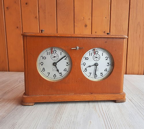 RetroRussia Soviet chess tournament clock 1950s - Old chess timer USSR wooden case