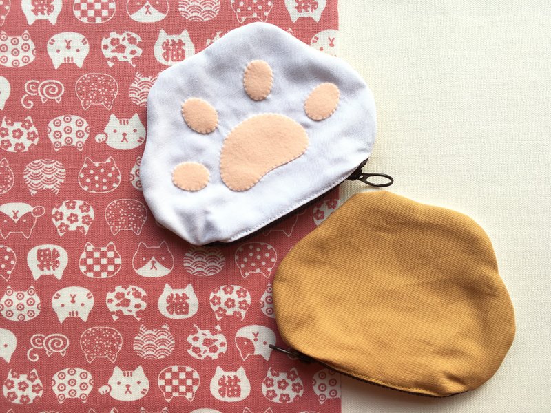 New version of meow palm coin purse~A meow - Coin Purses - Cotton & Hemp 