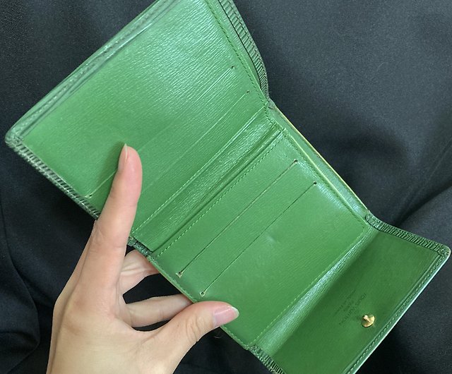 louis vuitton green wallet