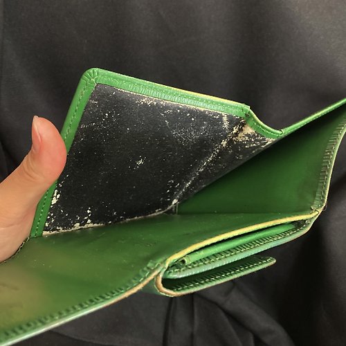 LOUIS VUITTON LV Antique Flap Buckle Wallet in Black Classic Water Ripple  Leather - Shop 1j-studio Wallets - Pinkoi