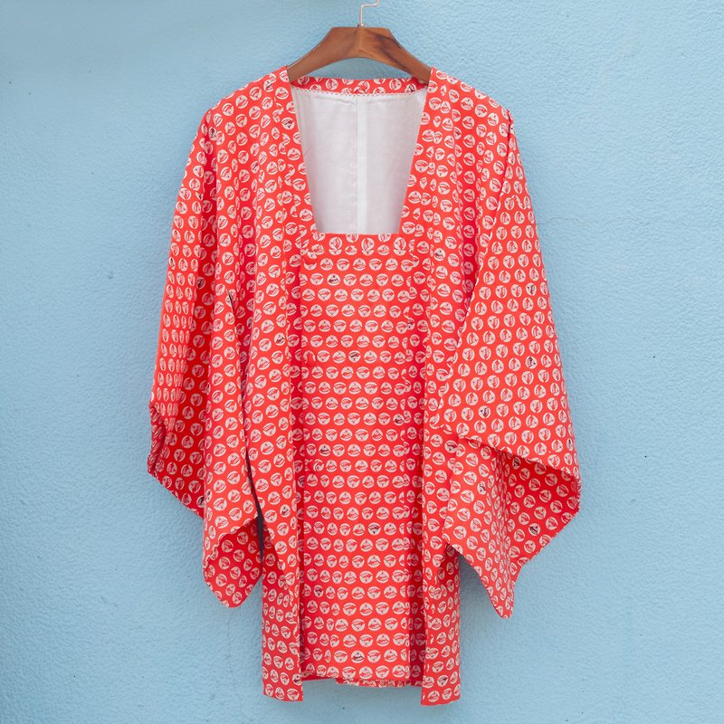 Kimono / Red and White Polka Dots Michiyuki with Fan Print - Women's Casual & Functional Jackets - Polyester Red