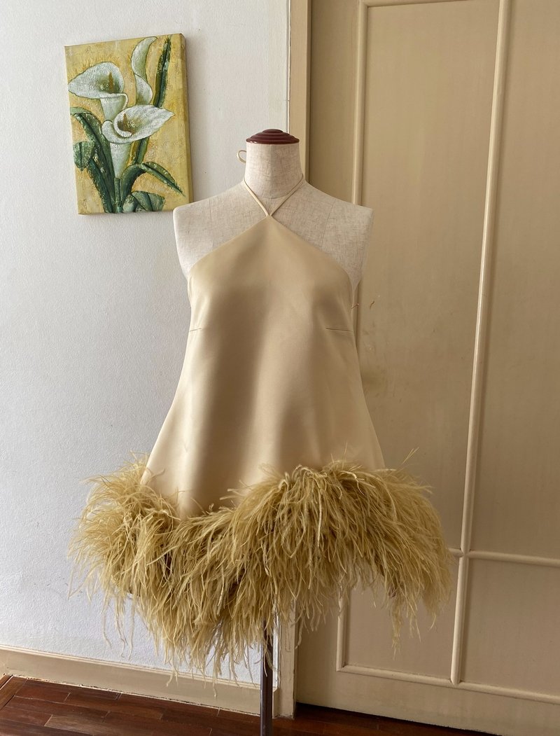 Custom gold feathers halter neck short dress for women,Wedding dress plus size - 洋裝/連身裙 - 聚酯纖維 金色