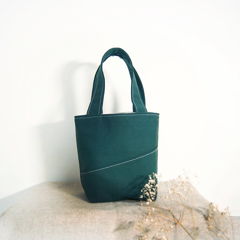 Hand-made lightweight portable meal bag-forest dark green - กระเป๋าถือ - ผ้าฝ้าย/ผ้าลินิน สีเขียว