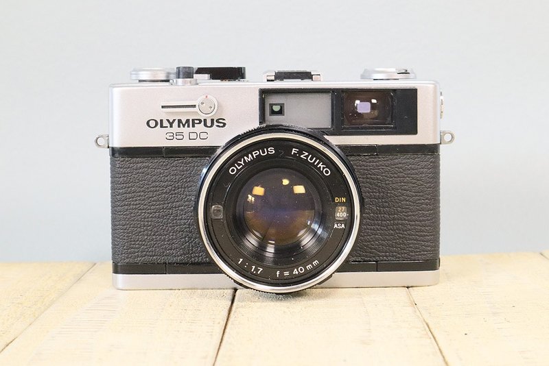 【完動品】オールドフィルムカメラ オリンパス　OLYMPUS 35DC　S/N365666 p089 - 相機/拍立得/底片相機 - 其他金屬 黑色