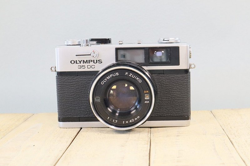 【完動品】オールドフィルムカメラ オリンパス　OLYMPUS 35DC　S/N139045 P090 - 相機/拍立得/底片相機 - 其他金屬 黑色