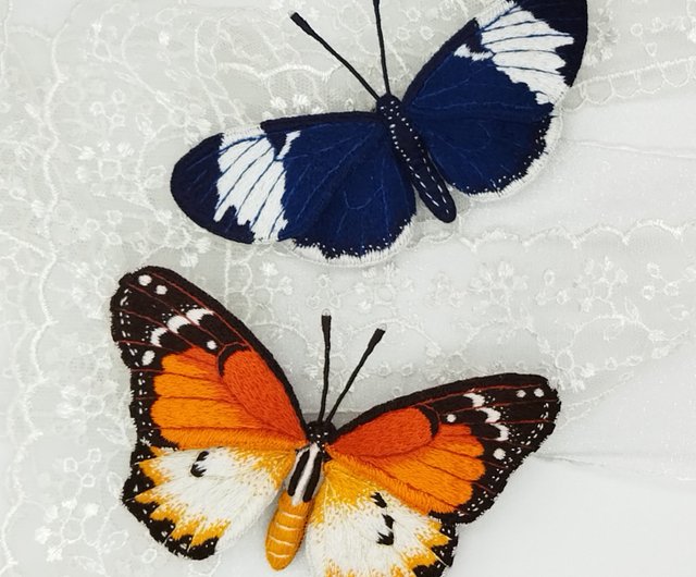 ストライプデザイン 蝶刺繍ジャージ デジタル】2 PDF 青とオレンジの蝶の刺繍パターンのバンドル