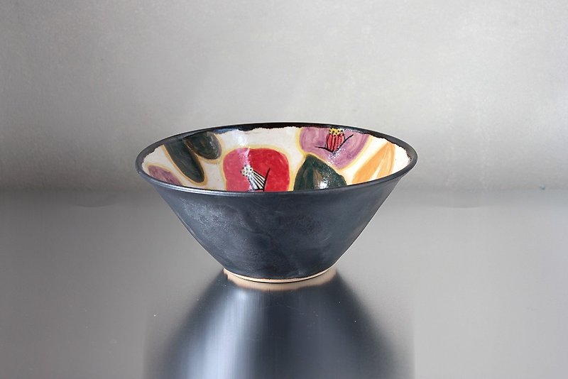 黒釉と椿絵のコラボbowl - 花瓶・植木鉢 - 陶器 多色