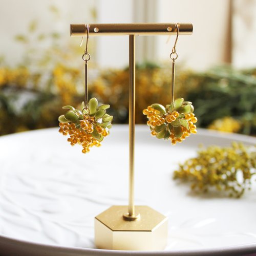 ロングミモザピアス】イエローミモザピアスゴールドハンドメイドレジン