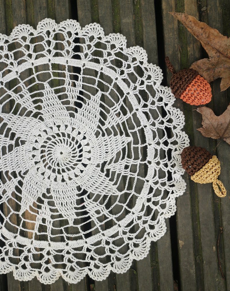 Handmade-Milky white lace lace. Lace cushion - ของวางตกแต่ง - ผ้าฝ้าย/ผ้าลินิน ขาว