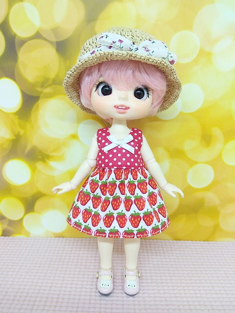 ผ้าฝ้าย/ผ้าลินิน ตุ๊กตา สีแดง - ชุดเดรส สำหรับ ตุ๊กตา Holala Monst Lemo Pinkneon doll