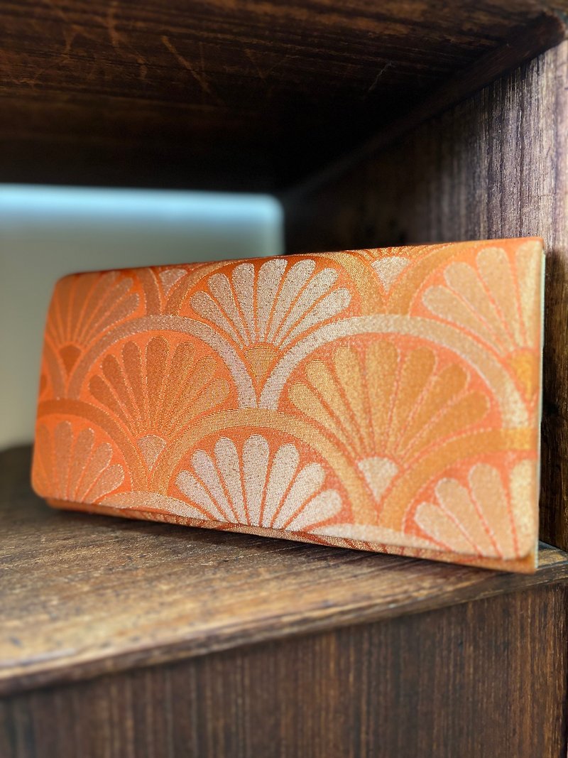 半円菊模様金襴アンティーククラッチ/ロングクリップ - 財布 - その他の素材 オレンジ