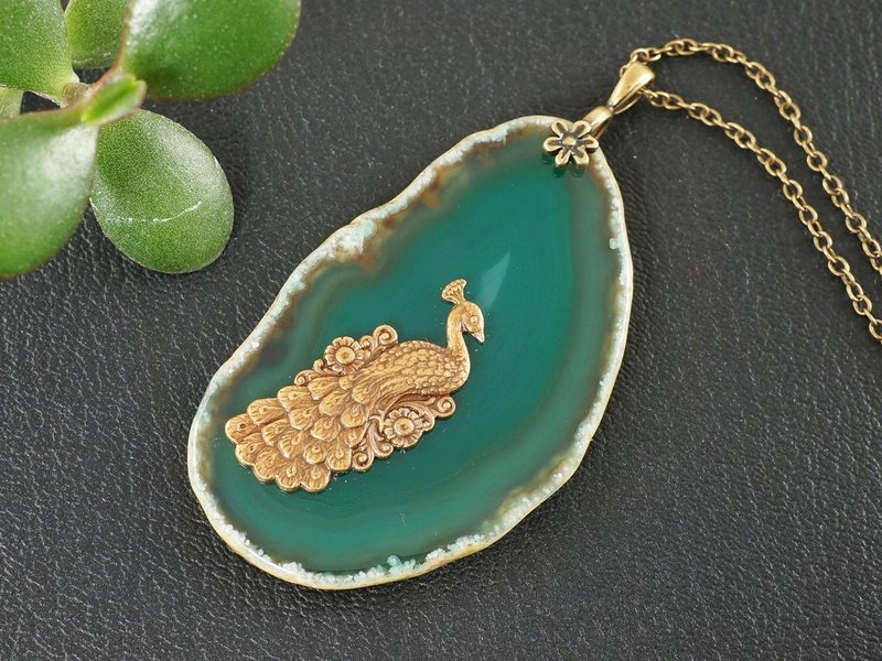 Green Agate Slice Slab Brass Peacock Dark Green Stone Pendant Necklace Jewelry - 項鍊 - 半寶石 綠色