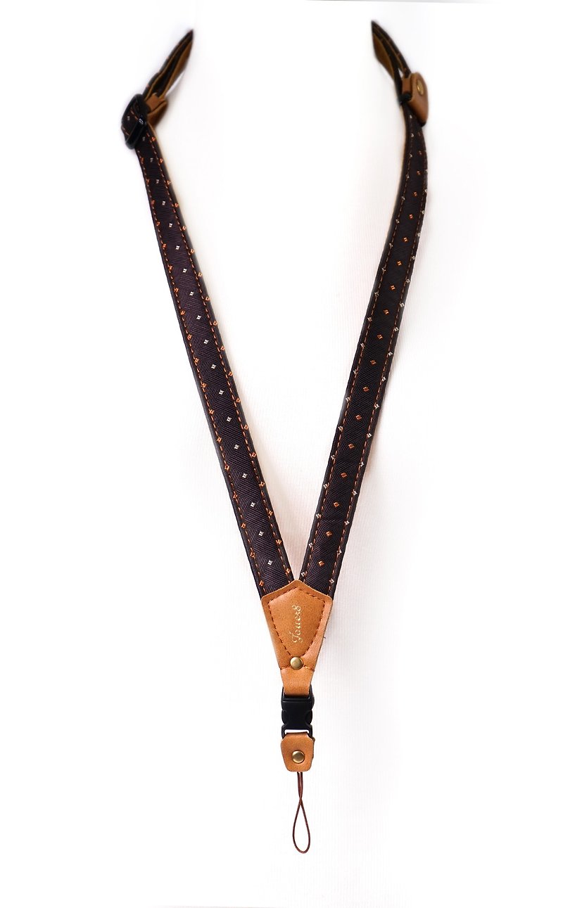 [Orphaned] mobile phone strap neck hanging style - temperament style - Computer Accessories - Cotton & Hemp Brown