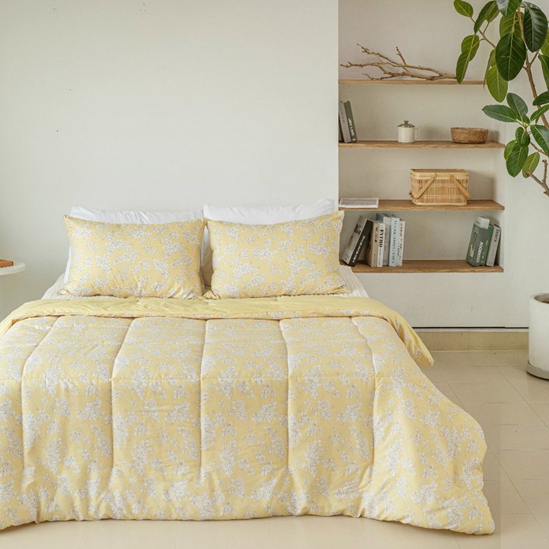 [Ready stock for quick shipment] Warm yellow flower quilt, a must-have Korean bedding for all seasons in winter, is on sale at home. - เครื่องนอน - ผ้าฝ้าย/ผ้าลินิน 