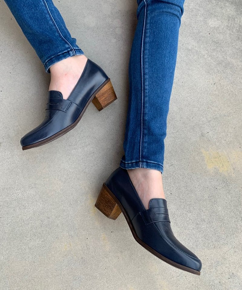 Classic buffalo cow high-gloss leather middle root loafers blue - รองเท้าอ็อกฟอร์ดผู้หญิง - หนังแท้ 